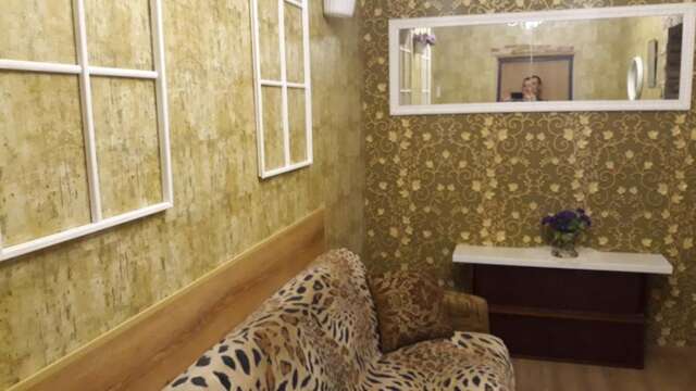 Апартаменты 1 к квартира в новом доме в самом центре Хмельницкий-41